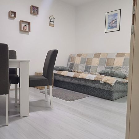 Apartman “Sanja” ปิโรต์ ภายนอก รูปภาพ