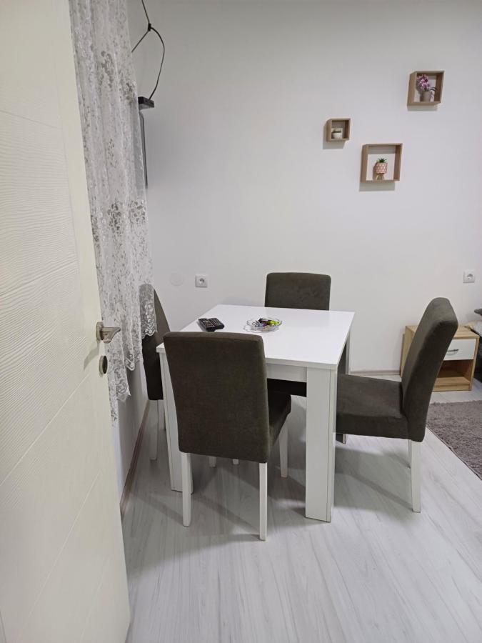Apartman “Sanja” ปิโรต์ ภายนอก รูปภาพ