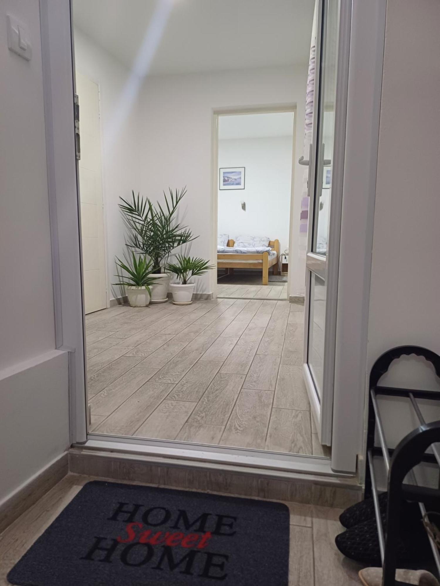 Apartman “Sanja” ปิโรต์ ภายนอก รูปภาพ