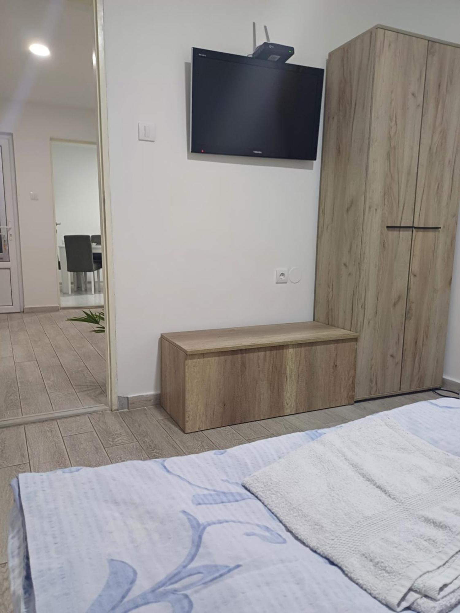 Apartman “Sanja” ปิโรต์ ภายนอก รูปภาพ
